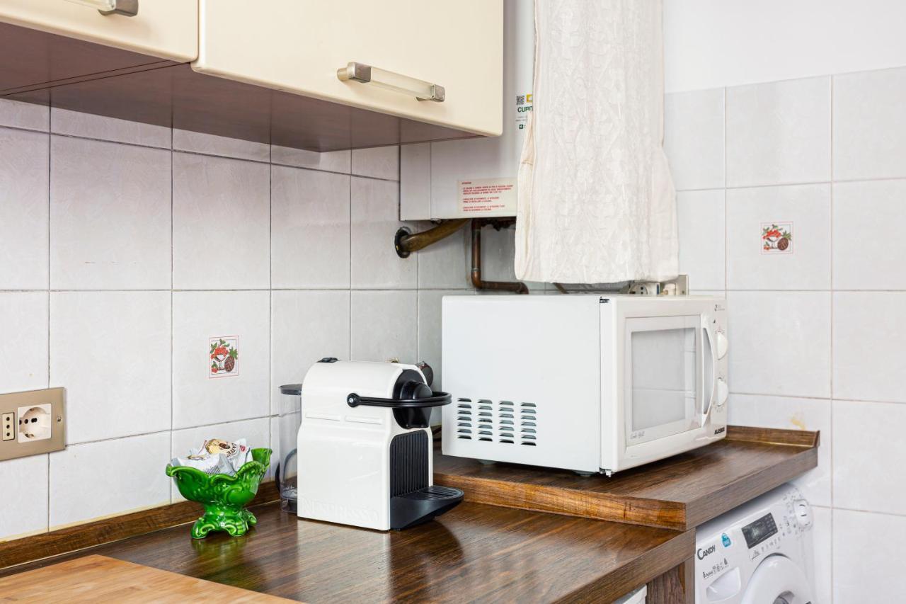 Comfy Apartment In Corso Como Милано Екстериор снимка