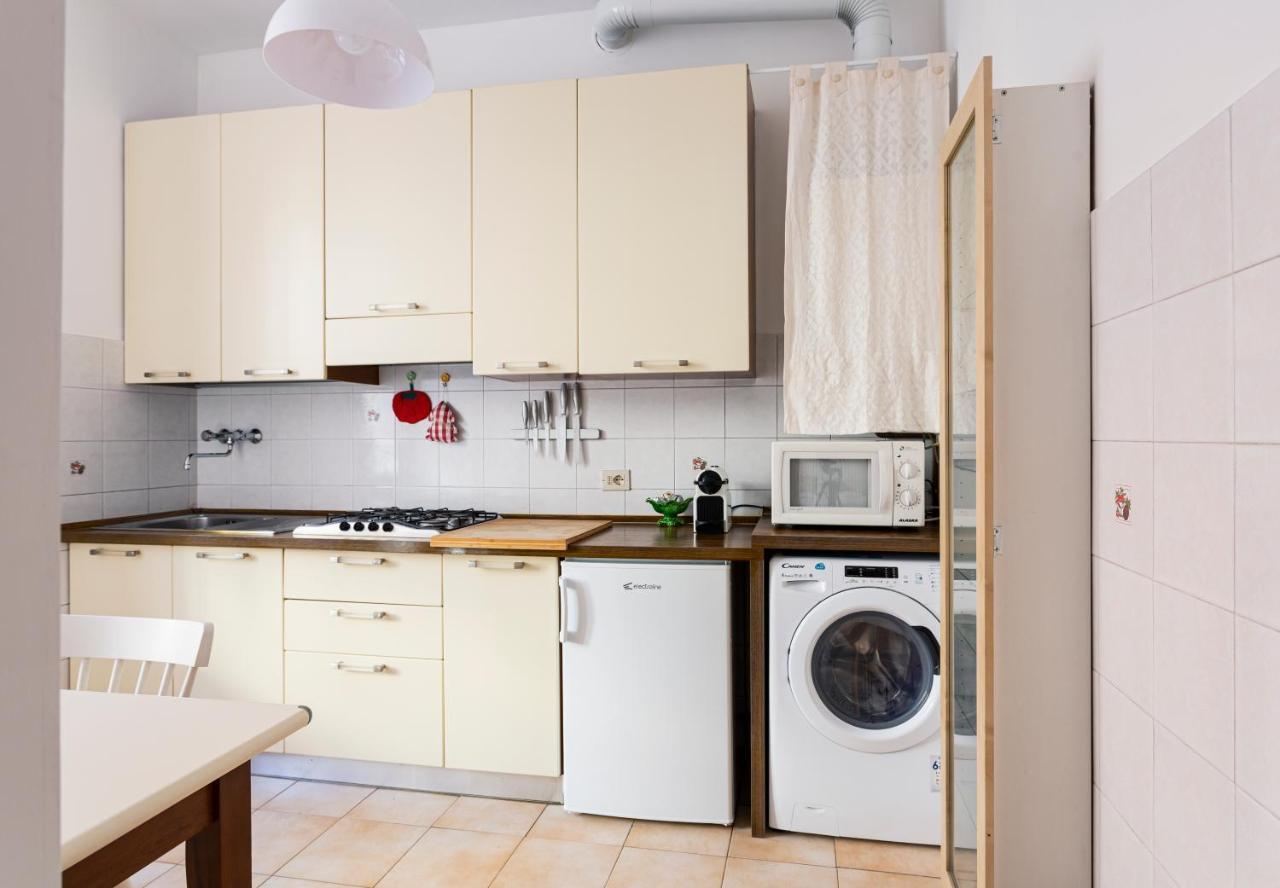 Comfy Apartment In Corso Como Милано Екстериор снимка