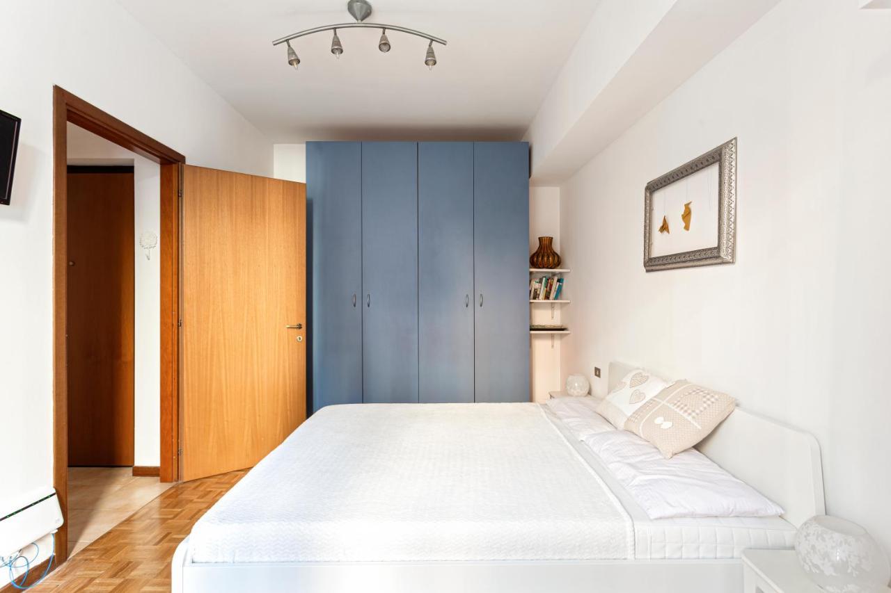 Comfy Apartment In Corso Como Милано Екстериор снимка
