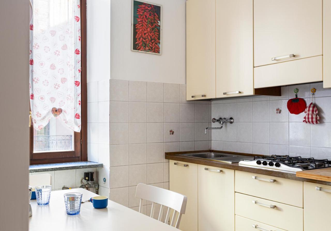 Comfy Apartment In Corso Como Милано Екстериор снимка